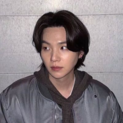 taegifltr's profile picture. 🏡 my safe haven : #bts #treasure ults ♡