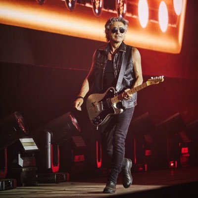 Etinsrw1's profile picture. 