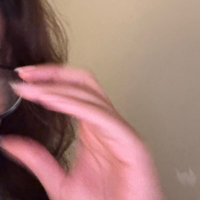 differentwoe's profile picture. حتى هواجيس بقعاء أصبحت عادة