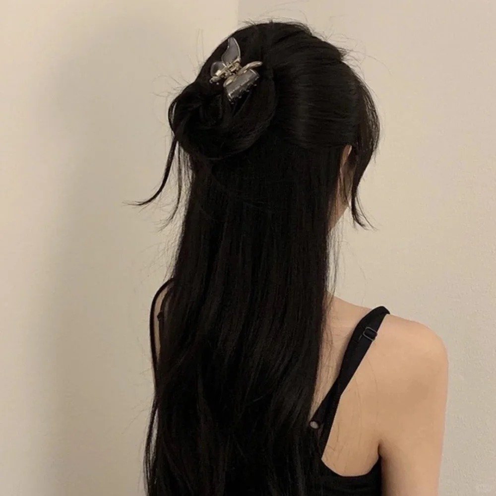 Nicxxs14's profile picture. Chasing autumn leaves and self-growth. Obsessed with J-fashion, jazz music, and meaningful friendships. Smiles are my favorite accessory.