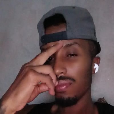 RuanCam7's profile picture. Se não for sofrido, não é galo