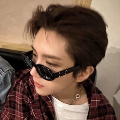 srmtlw___'s profile picture. 제가 그 남자들을 왜 좋아하냐구요 ? 딱히 이유랄게 있을까요 그냥 다 좋은데