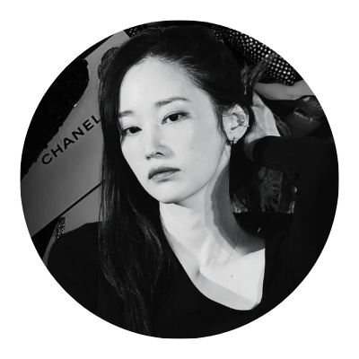 grieupes's profile picture. ୨୧ quiet luxury wrapped in 𝒓𝒆𝒔𝒕𝒓𝒂𝒊𝒏𝒕 and 𝒊𝒏𝒕𝒆𝒏𝒕𝒊𝒐𝒏. she never rushes through life ✧ she allows time to bend around her presence  ֶָ֢ 𝅄  ೃ