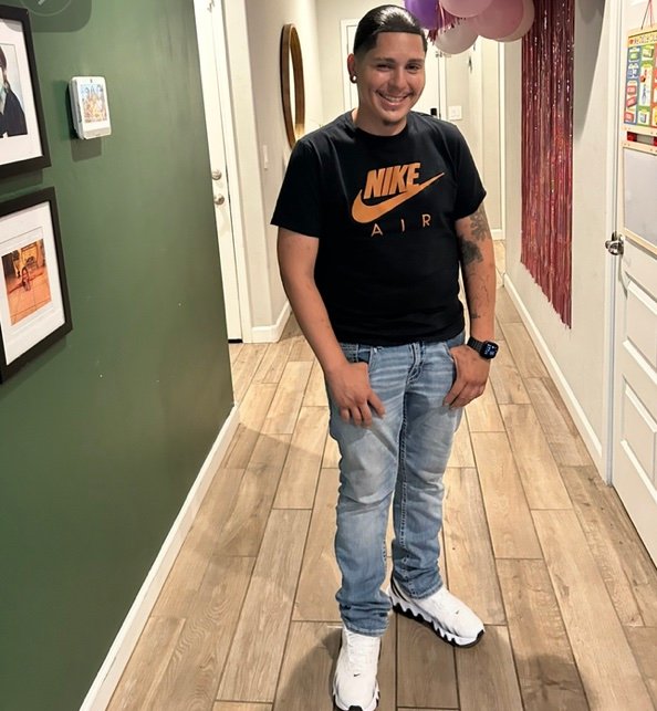 JozerAlvarado3's profile picture. 