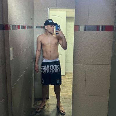 onfacu7's profile picture. 40%Off https://t.co/wGwstfyW5S