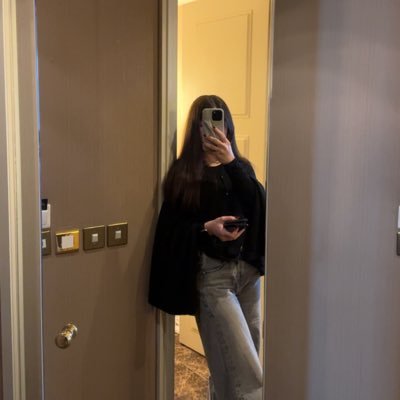 lanamilhem00's profile picture. Architect | Interior designer