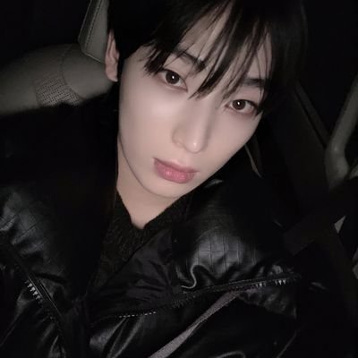 enhavampz's profile picture. 𝑀𝑦 𝑚𝑎𝑚𝑎 𝑠𝑎𝑖𝑑 𝑏𝑖𝑔 𝑔𝑖𝑟𝑙𝑠 𝑑𝑜𝑛𝑡 𝑐𝑟𝑦