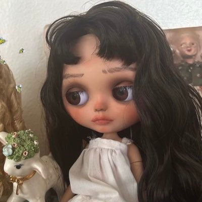 uovnia's profile picture. 