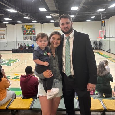 CoachComer_'s profile picture. Assistant Basketball Coach @BelhavenMBB