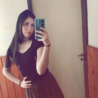 ImCamyFernandez's profile picture. No cambié, sólo aprendí, y aprender no es cambiar, es crecer 🍃