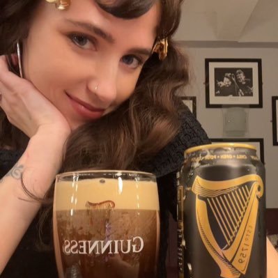 krzywyksiezyc's profile picture. just a lesbian loser who constanly changes victims of her hyperfixations #actuallyadhd