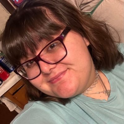 emj222__'s profile picture. 🫶🏽be kind🫶🏽