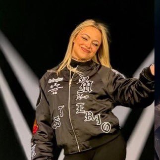 Livin4Jay2's profile picture. Slowly returning | Taken: @Livin4Hayley #LGM #BlueJays Deuteronomy 31:6