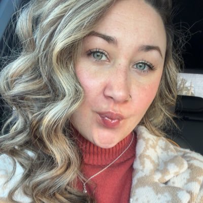 devanzaludek34's profile picture. HHS Alum Ship Alum⚓️⛵️ #CelticsNation #BostonCeltics☘️ Snap: devzaludek34