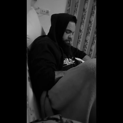 Xosepotw's profile picture. Lvl 34//Ayudante de cocina y operario de office y estudiante por las tardes.
Amo viajar✈️, la música🎶, los videojuegos🕹️, libros📚, series y  pelis 🎞️...
♑