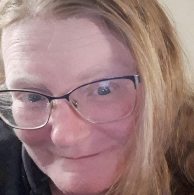 DawndDoodle's profile picture. Hey I'm Dawn I'm an Eminem Fan, A Movie buff and Scream is my Favorite Franchise!