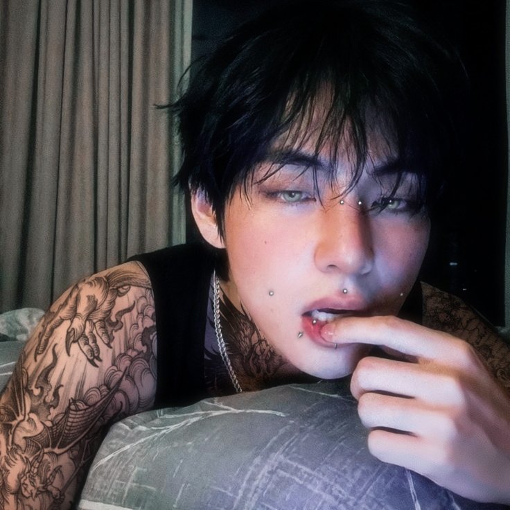 terrorcosmico_'s profile picture. ⠀⠀⠀
⌯⠀𝑀i pecho ocupa su amor.⠀•⠀⠀
⠀⠀ ⠀⠀⠀⠀𝓨  en su amor me quiero perder. ࣪ 苦)⠀

(∂ + m) ψ = 0 ℒuxure.⠀: ⌯⠀Taken⠀⠀⠀_⠀⠀⠀ENFP⠀⠀⠀&⠀⠀☄️⠀⠀⠀|
cosmonaut.