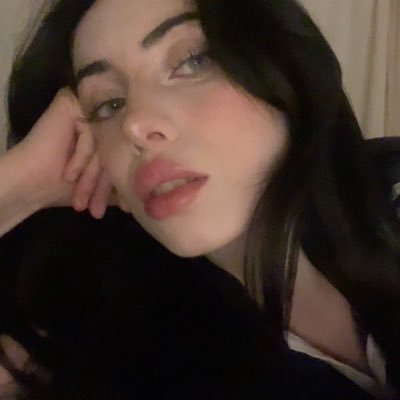 evasanztoro's profile picture. 