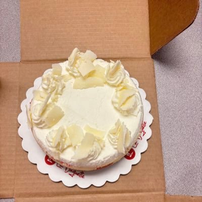 Yewamide_'s profile picture. Certified Bad Person. Technology driven. Nobody’s VVIP, My opinions are mine! I make people crash out sometimes.