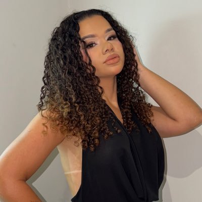 bellamelo21's profile picture. Agendamentos 📲  21 99121-2442 / Instagram @hidrabella