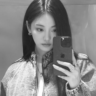 hecsmione's profile picture. 