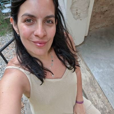 LuBignon's profile picture. 🦋♒️🧘🏻‍♀️🌈💚
Coordinadora Analistas ETA ~ Telecentro.
Creadora Ig @yogatime_arg 
Emprendedora @altatinta 🖨

#Kirchnerista ✌️
#Academica💙