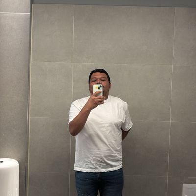 30. Born and raised in Venezuela. Oil Engineer.