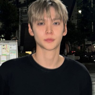 thexnh's profile picture. 