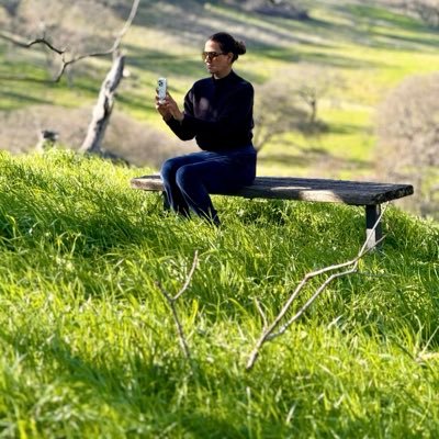 SavKaur14's profile picture. Glimmer ✨