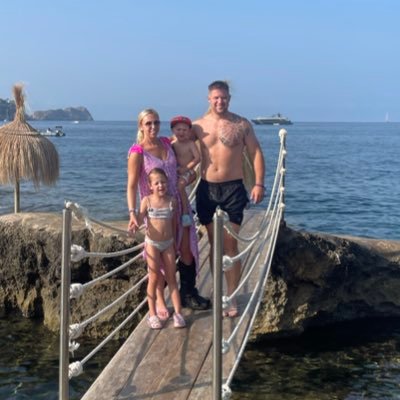 Lovemiester91's profile picture. lifes changes..... Friends dont!!!