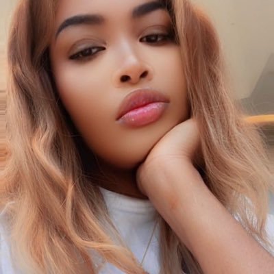 Ndidiamakaaaaa's profile picture. || Lover of Roses🌹💐 || ||Romance|| ||Affirmations || ||Aesthetic||Vegetable swallow😍😋||Ada Mbano❤️||