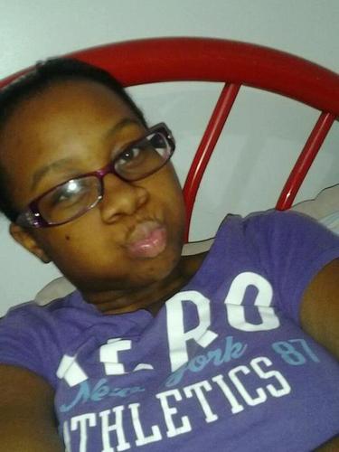 Im single and lukin