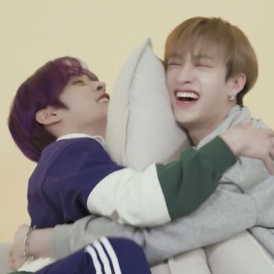 나 Jiya BangInHo 🐰🦊🐺