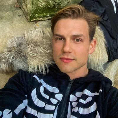 thaty_e_uska's profile picture. Dr Alan Henry, MD
Internal Medicine Doctor 
Type 1 Diabetic
❤️SINGLE