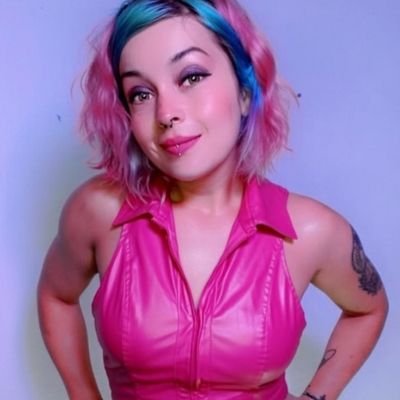 AstridBulm's profile picture. Expert in explicit adult content. Exclusivity guaranteed. Elegance, intensity and a personal touch.