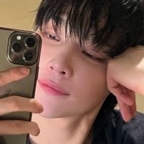 nekozjuju's profile picture. dedicated to my girlfriend nicholas