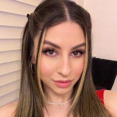 Claire781193869's profile picture. I reply to messages