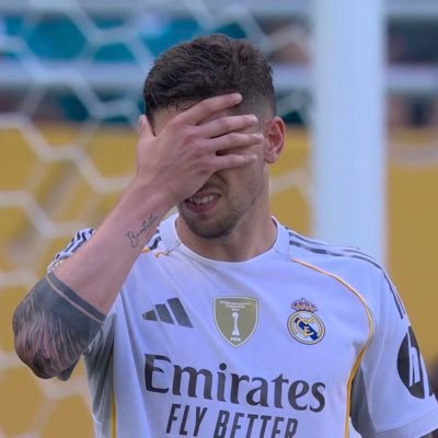 xii9l3's profile picture. 