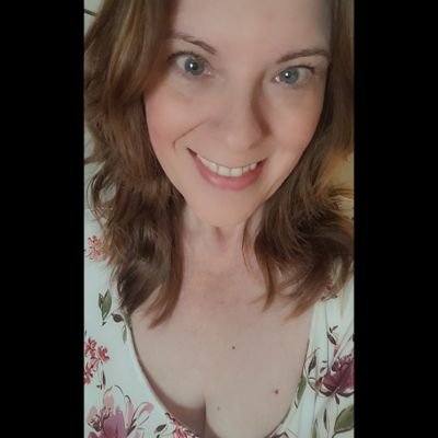 Lilsweetnspice's profile picture. #ₐₘwᵣᵢₜᵢₙg✍🏻  #MyMoodays💭
#ꫝꪖડꫝ𝕥ꪖglife😉 
#Thyme4Pun🃏
#KTunesMe🎶