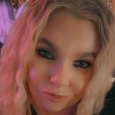 LottieeLu's profile picture. Life is Beautiful ✨