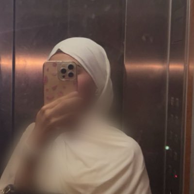 rs3rose's profile picture. 🎀 rif ⵣ