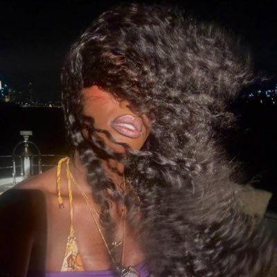 kiss4jinkook's profile picture. boracity employee of the month since 2018