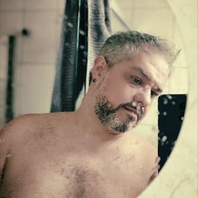 EPArantes's profile picture. #JusticaPorOrelha
Mano para os íntimos, divorciado, pai daquela que traz alegria.
Publicitário, ator, bancário, nerd & safado S.A.
