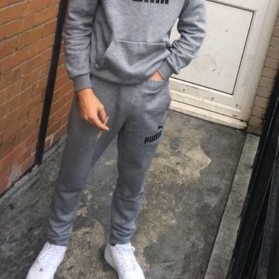 hertsldntugadl's profile picture. 21 • Herts & Ldn • 🇵🇹🇬🇧 • Dm for snap