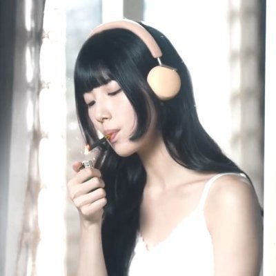 kelyeemilly's profile picture. 