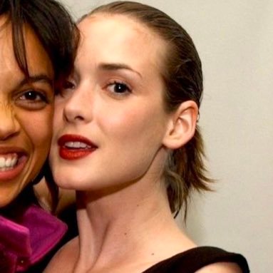 lauralinnsy's profile picture. jim hopper asked joyce byers to marry him and she said yes