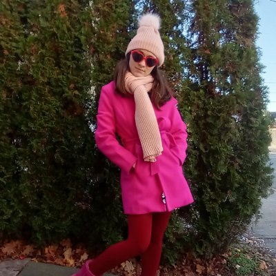 BrooksiesBooks's profile picture. I'm a Wigleaf-nominated author & illustrator with 50+ publications & two MFAs. 

I post microfiction, illustrations, publication news, and ravings about books!