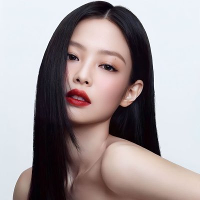 rosiedition's profile picture. ͏ ͏ my angel. my home. my safety place. 𝗷𝗲𝗻𝗻𝗶𝗲.