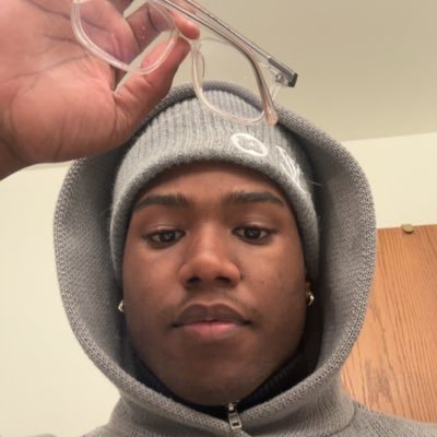 z4thapainter's profile picture. whatever that means oldhead