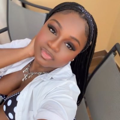 yoourFAV_'s profile picture. Psalms 46:5 🫶🏾 ig: its.yannna